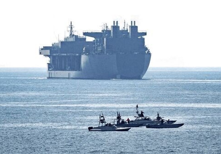 اسکورت نفتکش‌ها