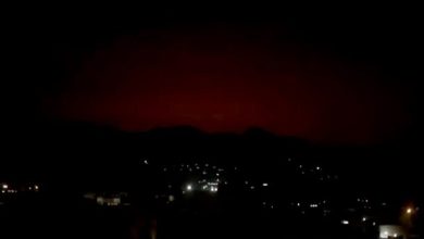 هشدارها و توصیه های وزارت بهداشت درباره باران‌های اسیدی و سمی پس از انفجار مخازن سوخت