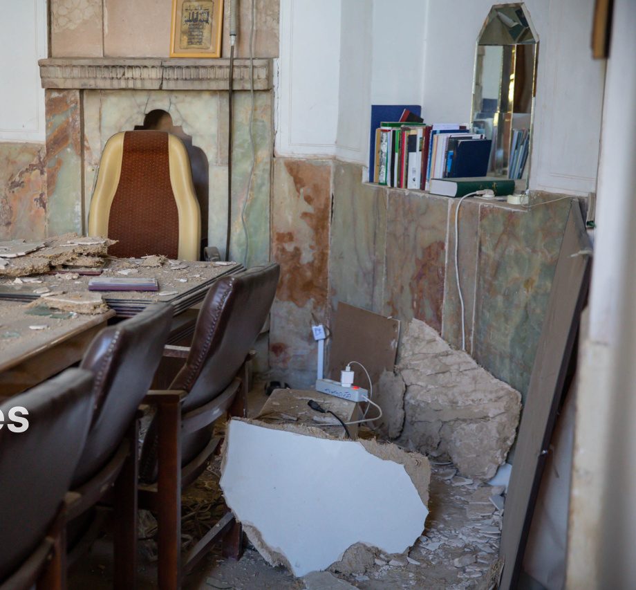 بناهای تاریخی آسیب‌دیده