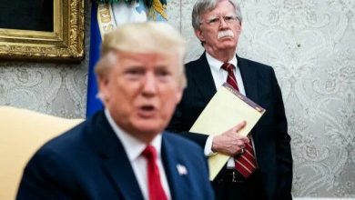 بولتون: ترامپ در ایران گرفتار شده و راه خروج را نمی‌داند