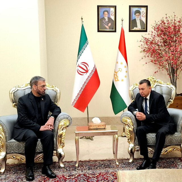 حضور نخست وزیر تاجیکستان در نمایندگی ایران در دوشنبه