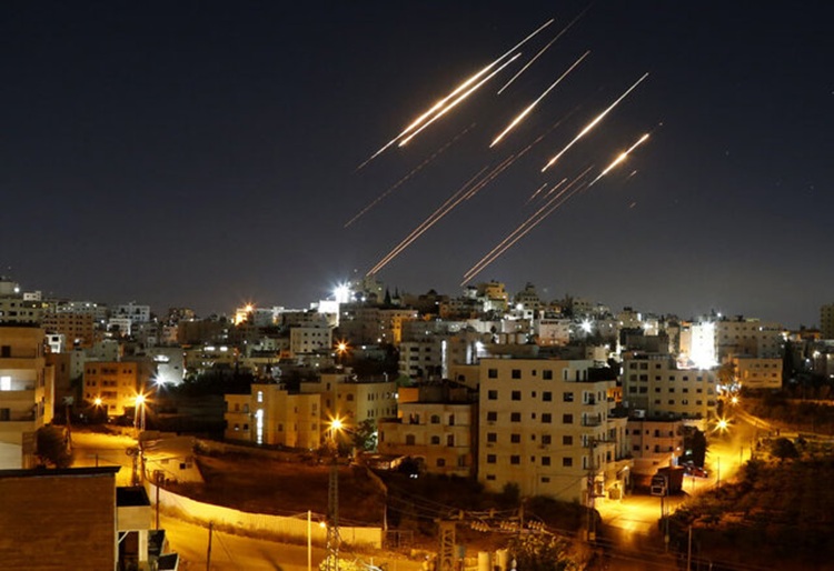 حملات موشکی ایران