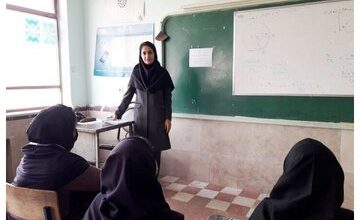 سن استخدام معلمان افزایش یافت