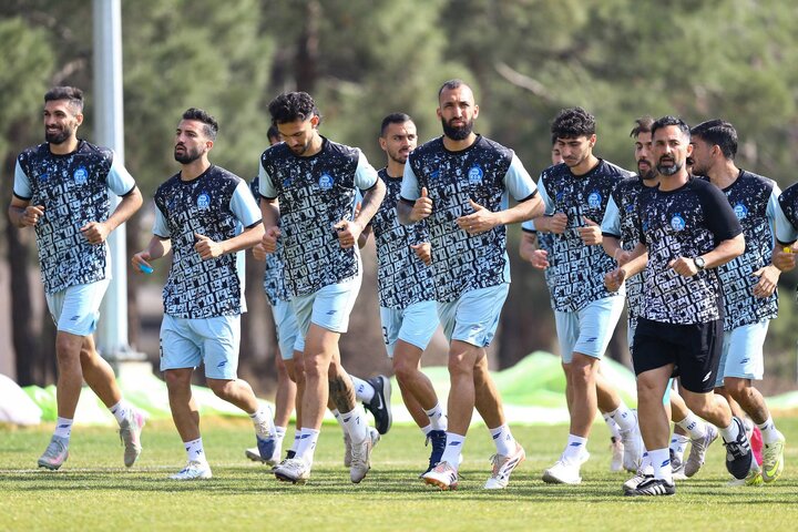 برگزاری تمرین روز شنبه استقلال با حضور هواداران و خبرنگاران