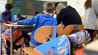 دولت انگلیس تلفن همراه در مدارس ممنوع خواهد شد