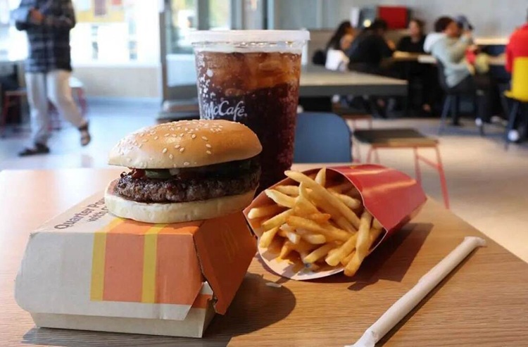 ساندویچ همبرگر