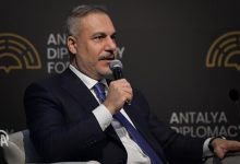 فیدان: ایران و آمریکا تنگه هرمز را باز کنند/ از مذاکرات اسلام آباد حمایت می‌کنیم