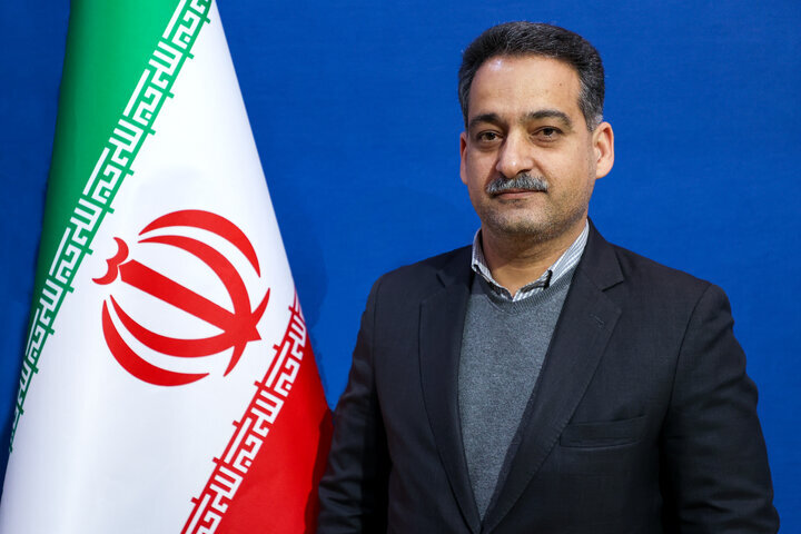 مسرور از مناطق آزاد رفت/ حسین فردوسی جایگزین شد