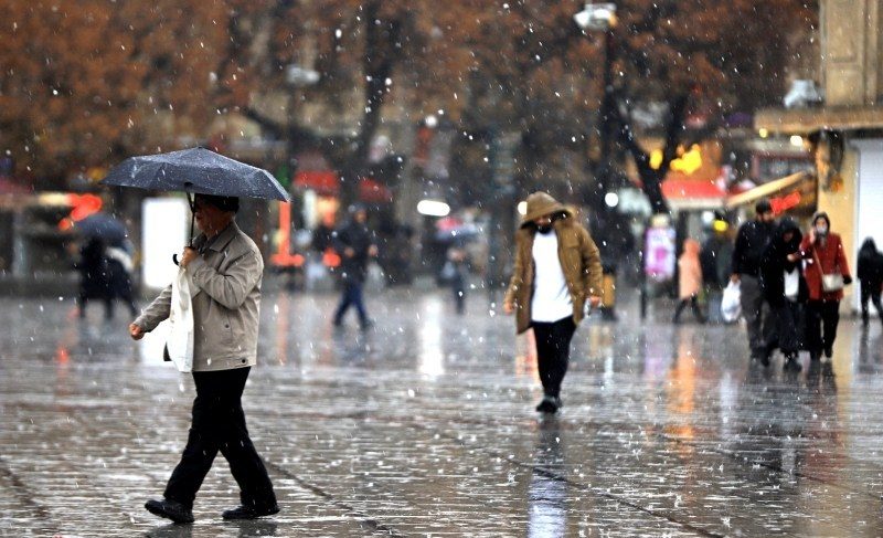 ماندگاری بارش باران در تهران