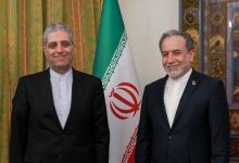 دیدار سفیر جدید ایران در ویتنام با وزیر امور خارجه