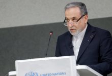 عراقچی: تنگه جز به روی کشورهای متجاوز همچنان باز است