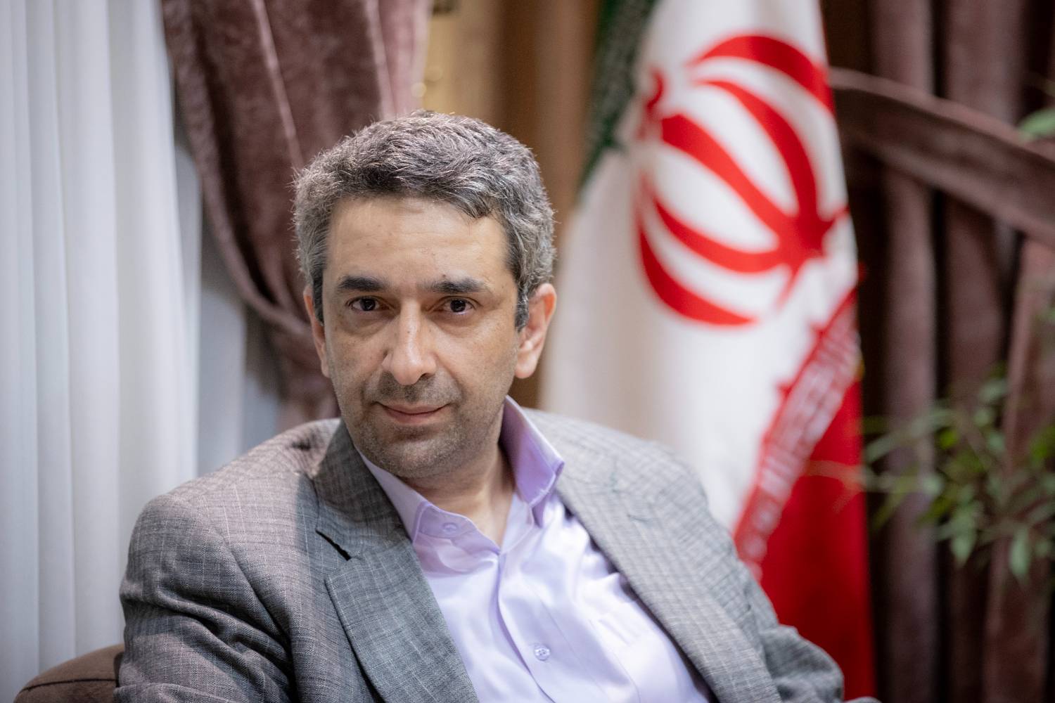 معاون دفتر پزشکیان: اگر کسی با زبان زور با ایران سخن بگوید سیلی می‌خورد