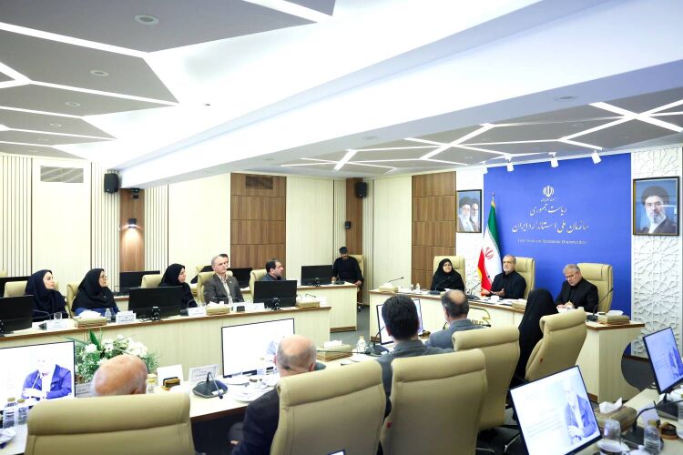 بازدید رئیس جمهور از پژوهشکده صنایع غذایی و فرآوردههای کشاورزی سازمان ملی استاندارد