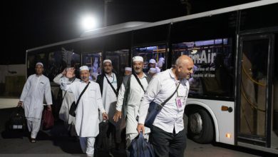 بازگشت هشتمین گروه از زائران حج تمتع به فرودگاه شیراز