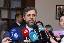 خطیب زاده: در تنگه هرمز حق قانونی داریم/دارایی‌های ایران باید آزاد شود