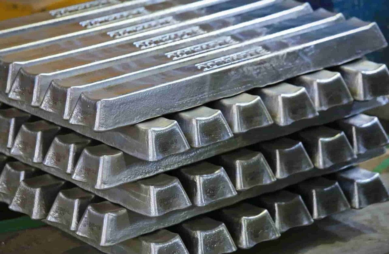 بورس کالای ایران با صدور اطلاعیهای از راهاندازی یک دارایی جدید در بازار گواهی سپرده کالایی خبر داد و اعلامکرد: معاملات گواهی سپرده شمش سرب از روز دوشنبه (۸ تیرماه) در این بورس آغاز میشود.