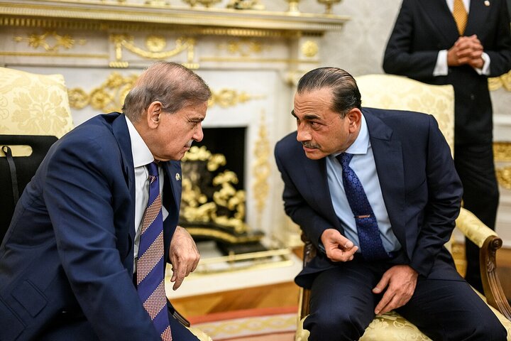 عاصم منیر و شریف