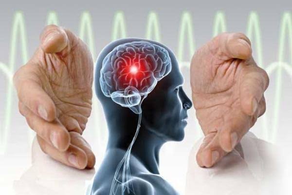 با داشتن ۵ عادت روزانه خطر سکته مغزی را از خود دور کنید