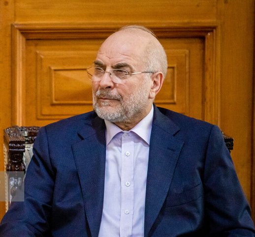 برگزاری نشست رئیس مجلس با فعالان اقتصادی ایرانی و عراقی