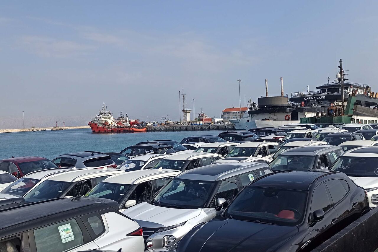 آغاز واردات خودروهای کارکرده ؛ ۱۰۰۰ خودرو ثبت سفارش شد