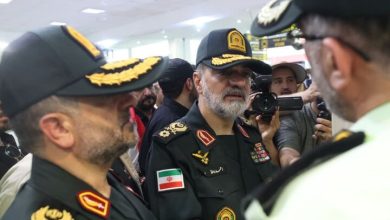 زائران از همه مرزها برای بازگشت استفاده کنید