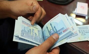 عضو شورای عالی کار: وضعیت معیشتی کارگران بغرنج تر شده است