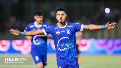 باشگاه استقلال ۳ ورزشگاه را برای میزبانی از پرسپولیس در داربی پیش رو در هفته پنجم رقابت‌های لیگ برتر به سازمان لیگ معرفی کرده است. ورزشگاه پارس شیراز، ورزشگاه امام خمینی اراک و ورزشگاه نقش جهان اصفهان، سه ورزشگاهی هستند که استقلالی‌ها برای میزبانی از رقیب سنتی به سازمان لیگ معرفی شده است. طبق پیگیری‌های ایسنا، باشگاه استقلال بیشتر تمایل دارد که این دیدار در ورزشگاه نقش جهان اصفهان برگزار شود.