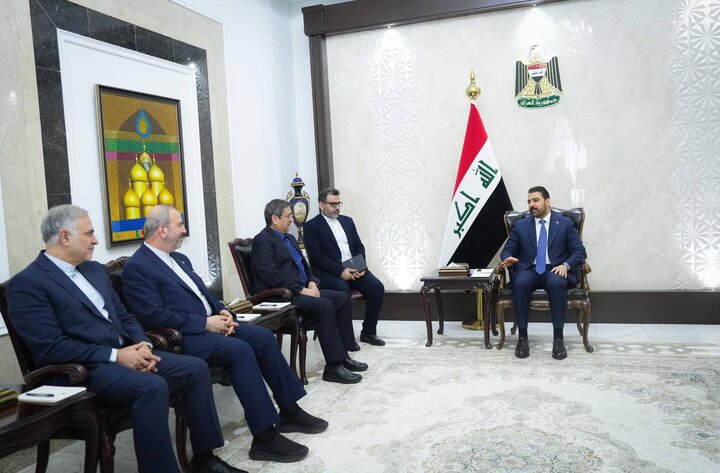 رئیس بانک مرکزی ایران با نخست وزیر عراق دیدار کرد