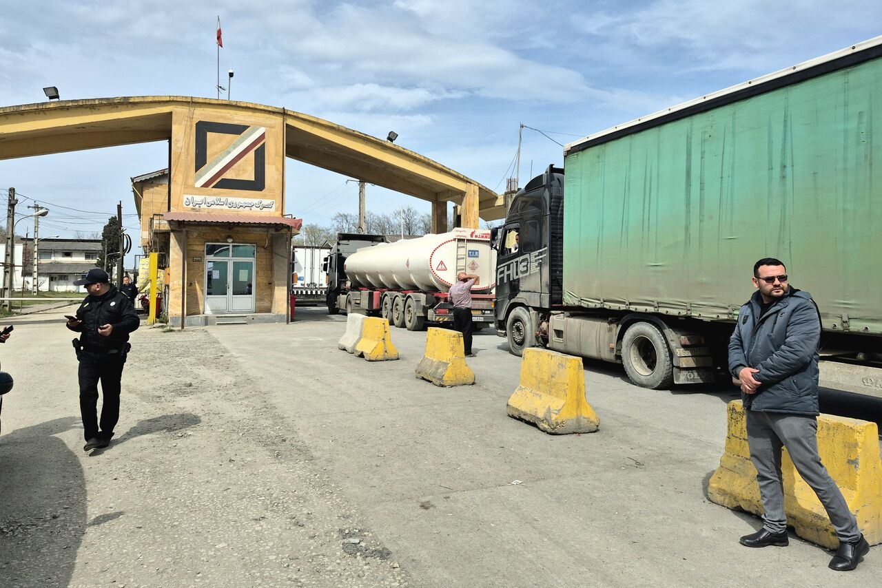 گمرک ایران
