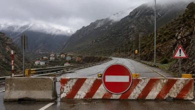 اتراق در کنار رودخانه