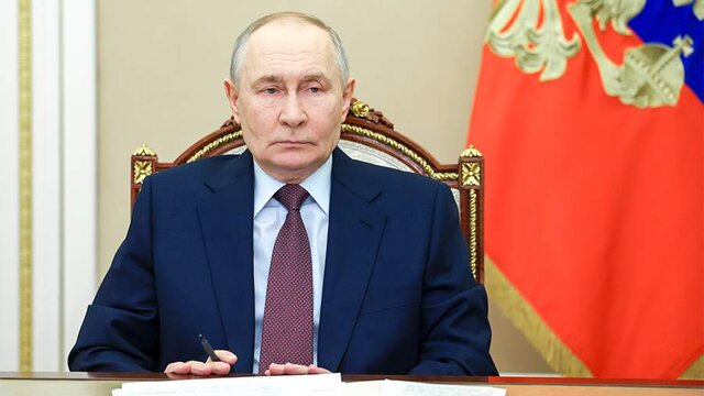 پوتین: کل سیستم روابط بینالملل در حال فروپاشی است