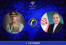 رایزنی تلفنی عراقچی با همتای ترکیه ای و فرمانده ارتش پاکستان