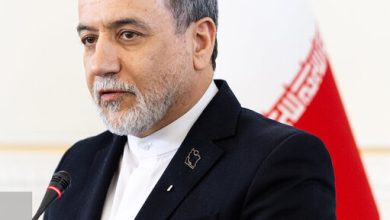 عراقچی: وقت آن رسیده که واشنگتن خود را از غل و زنجیر لابی اسرائیل رها کند