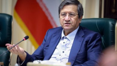همتی: بانک مرکزی از مسیر انضباط پولی و مدیریت منابع، حامی تولید و رونق اقتصادی است
