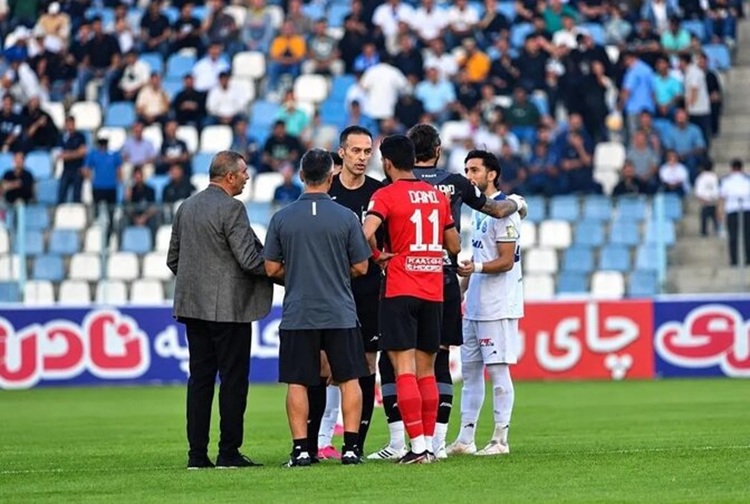 باشگاه تراکتور