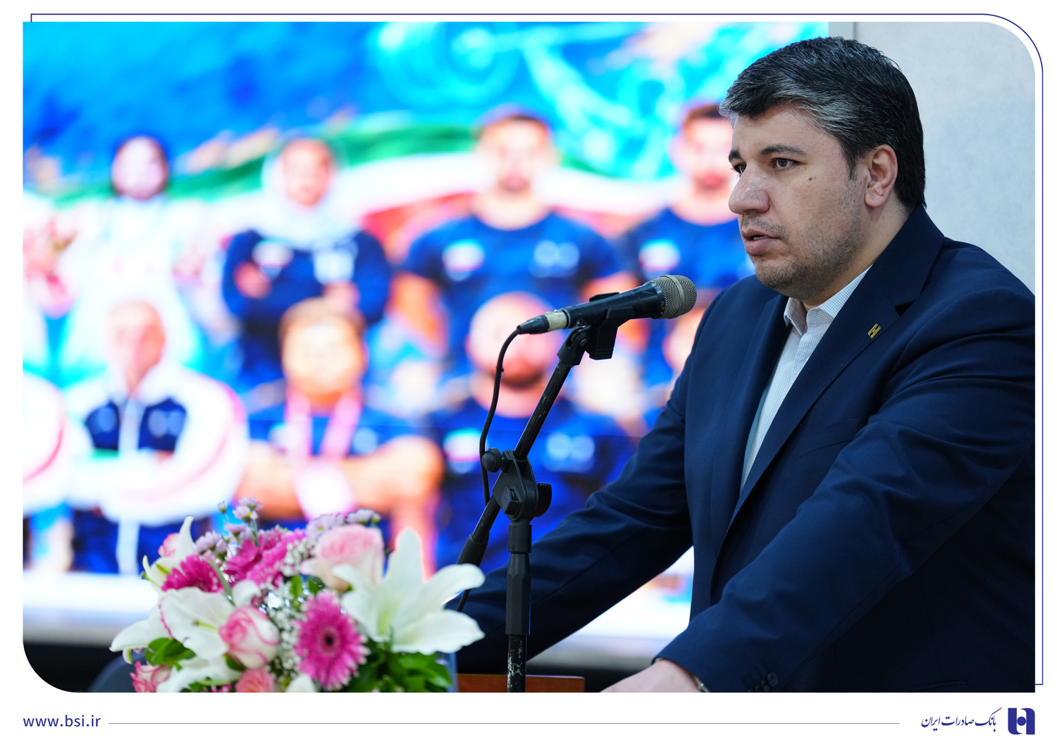 تجلیل بانک صادرات ایران از ملیپوشان قهرمان وزنهبرداری/ افشین خانی: نشاط اجتماعی؛ هدف سرمایهگذاری در ورزش است