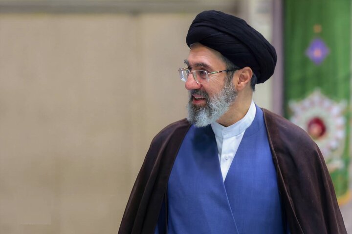 پاسخ رهبر انقلاب به نامههای جمعی از دانشجویان منتشر میشود