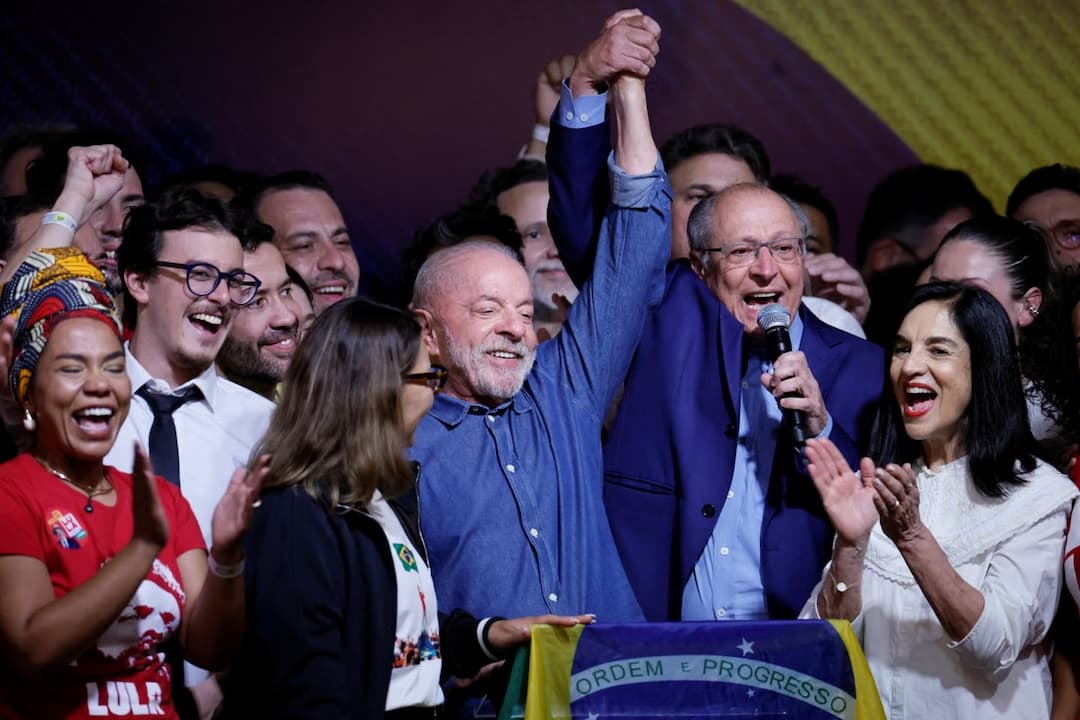 انتخابات برزیل؛ پیروزی لولا و اعتراض بولسونارو