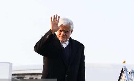 عارف، تاجیکستان را به مقصد ایران ترک کرد